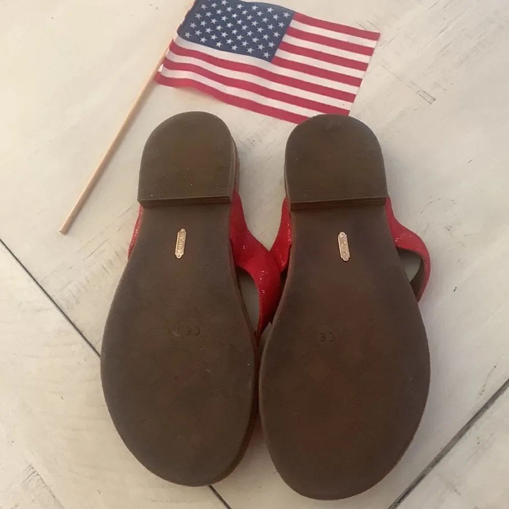 Vionic Red Sandals - Picture 6 of 7